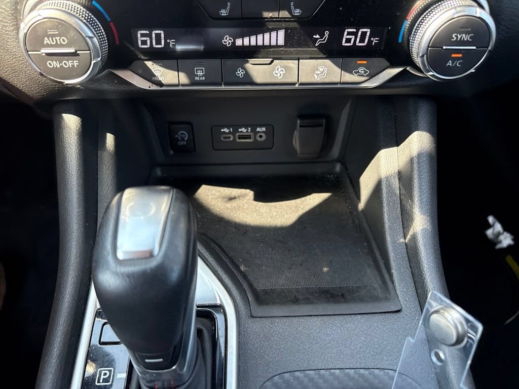 Used 2025 Nissan Sentra SR FWD image 23