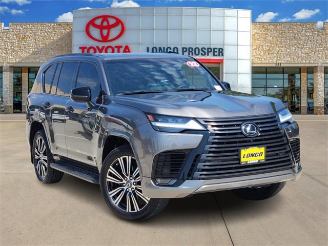 Used 2022 Lexus LX 600 4WD w/ Luxury Package