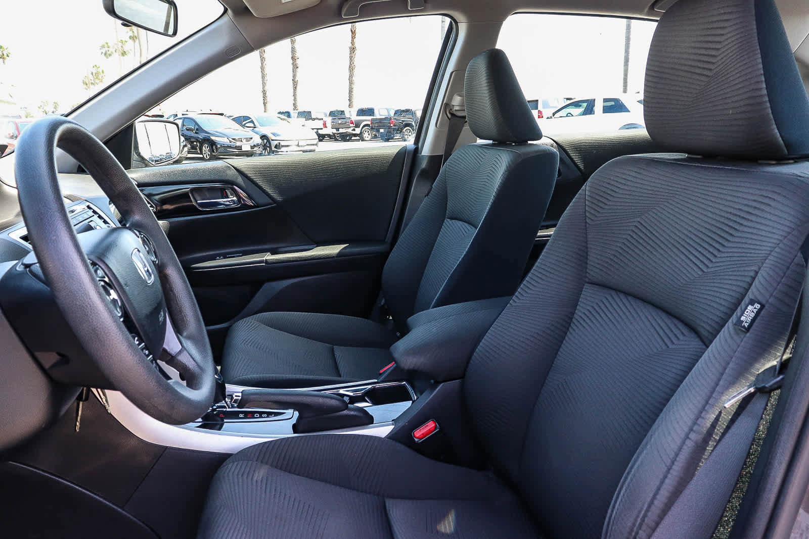 Used 2017 Honda Accord LX image 24