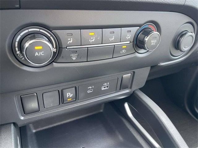 Used 2023 Nissan Frontier SV w/ Technology Package image 11