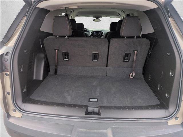 Used 2020 Chevrolet Traverse LT image 6