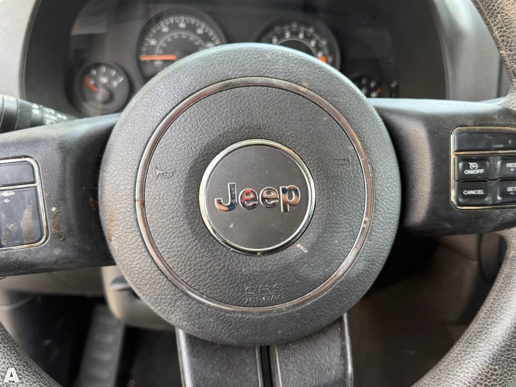 Used 2014 Jeep Compass Sport w/ Power Value Group FWD image 10