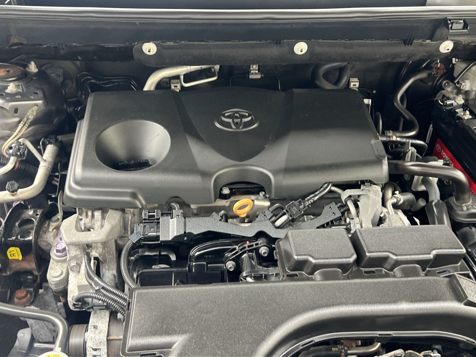 Used 2019 Toyota RAV4 LE AWD/4WD image 29