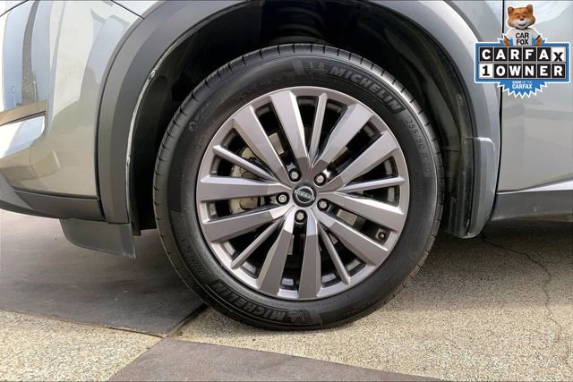 Used 2023 Nissan Pathfinder SL w/ SL Premium Package FWD image 9