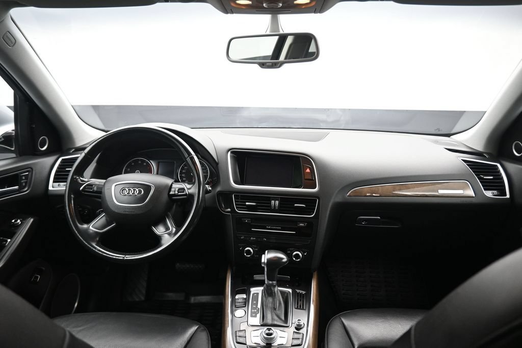 Used 2016 Audi Q5 2.0T Premium Plus w/ Technology Package AWD/4WD image 38