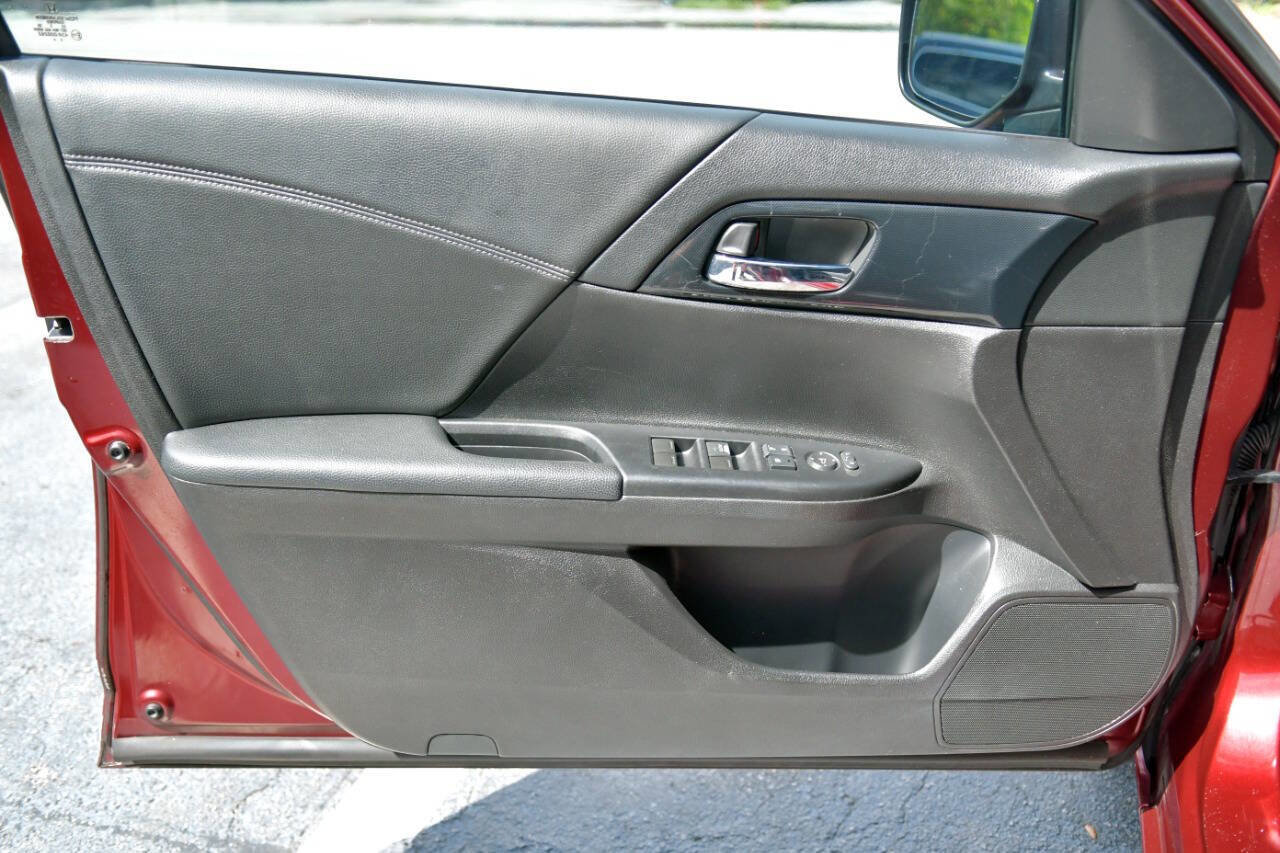 Used 2013 Honda Accord Sport image 13