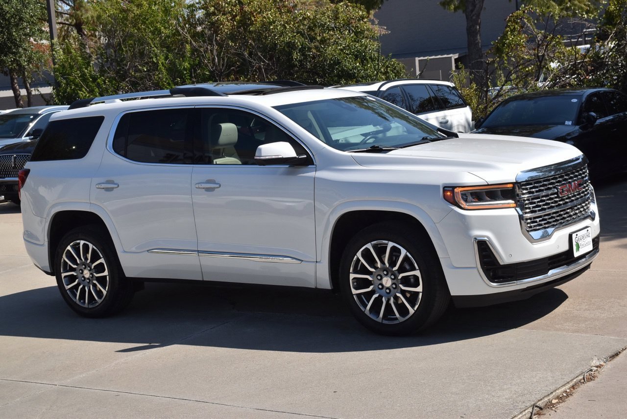 Used 2023 GMC Acadia Denali w/ Denali Ultimate Package FWD image 5
