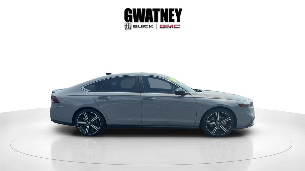 Used 2024 Honda Accord Sport image 4