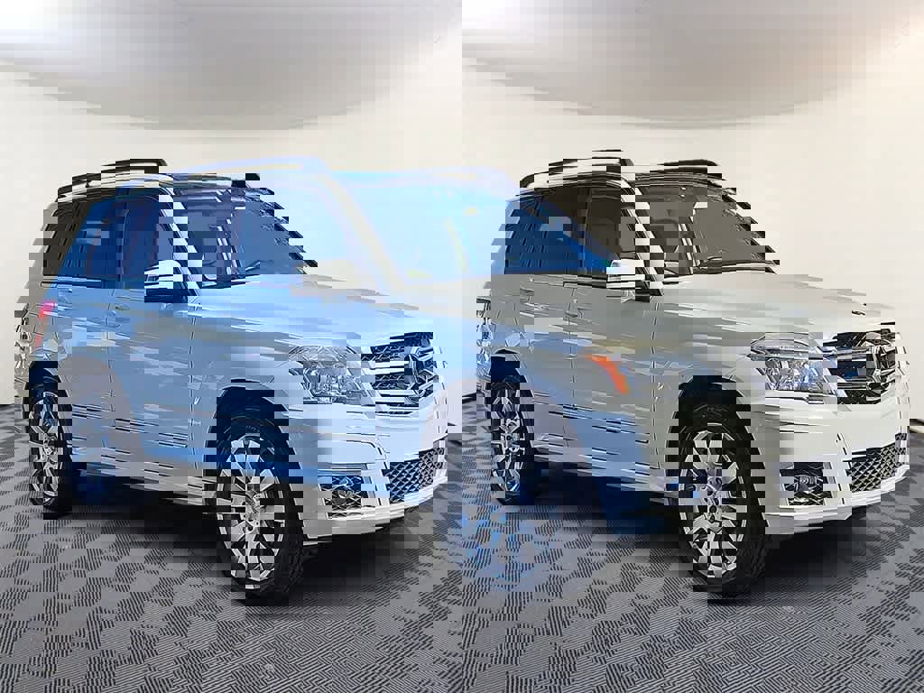 Used 2011 Mercedes-Benz GLK 350 2WD image 3