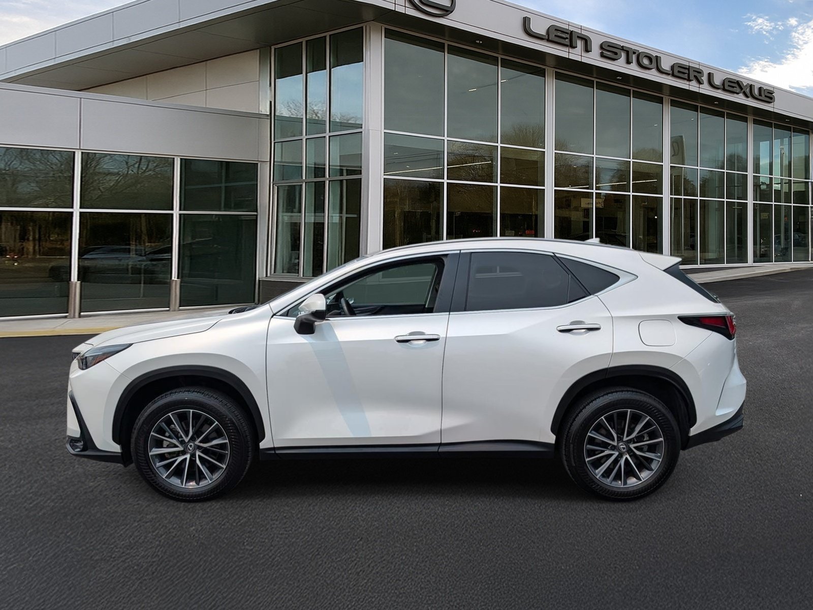 Certified 2025 Lexus NX 350 AWD w/ Accessory Package (2T) image 6
