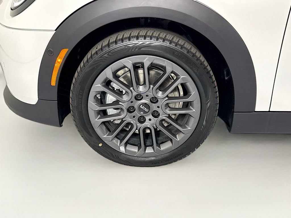 New 2026 MINI Cooper 2-Door Hardtop image 26