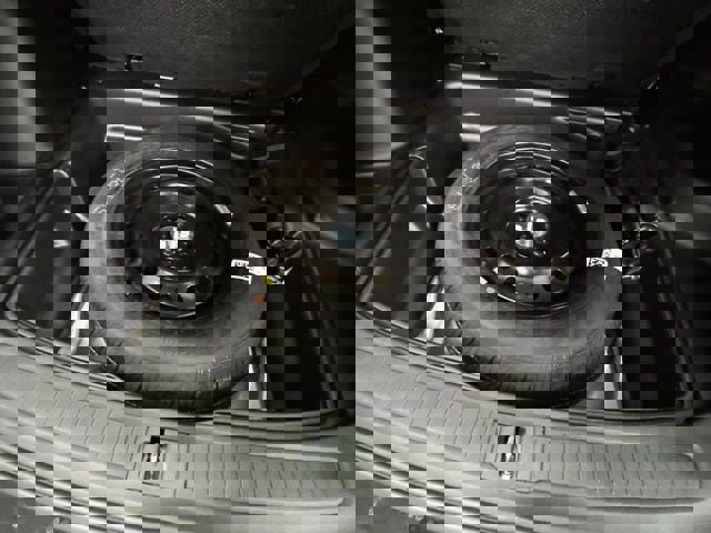 New 2025 Jeep Grand Cherokee Altitude image 21