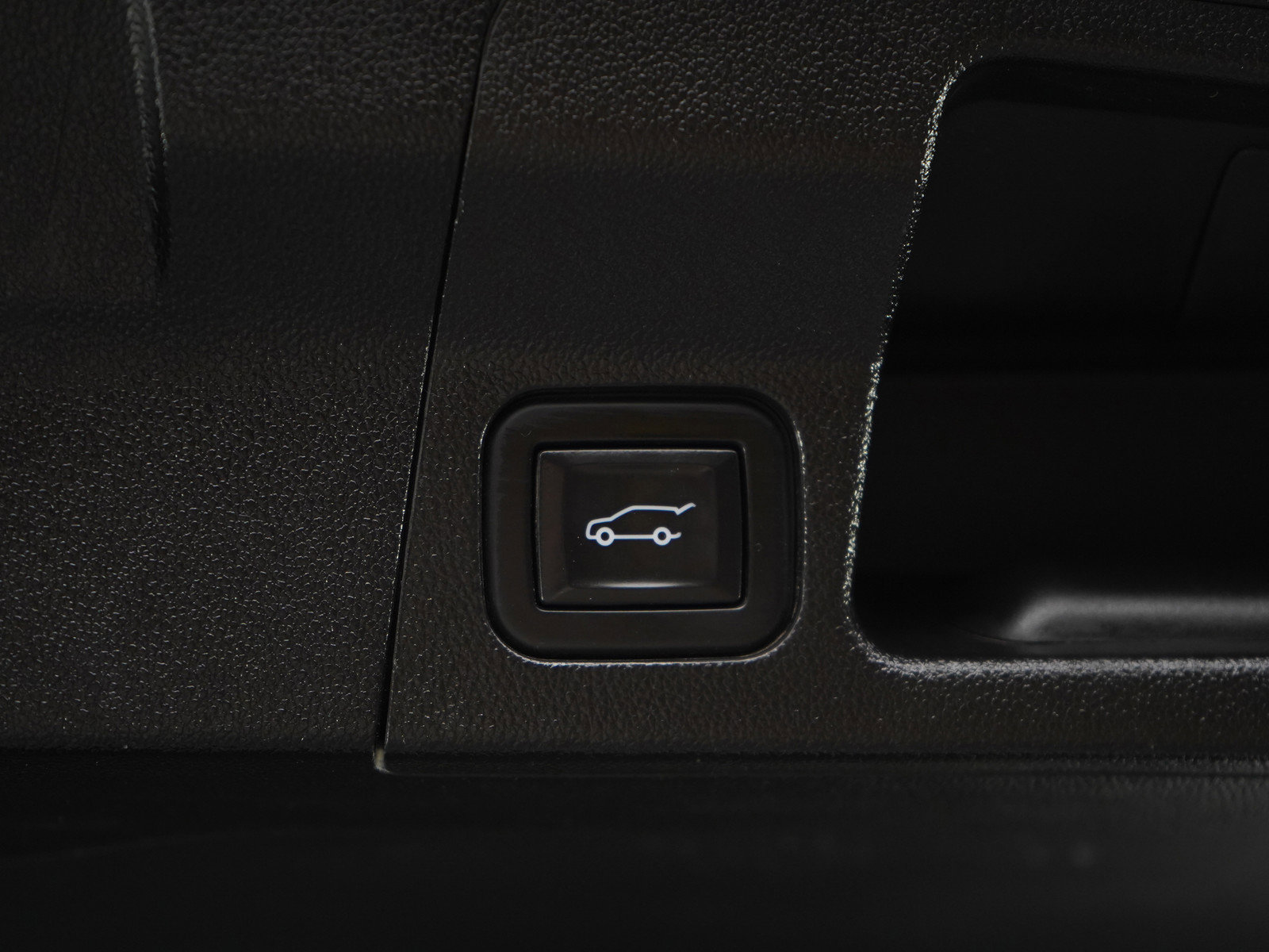 Used 2022 GMC Acadia Denali w/ Denali Ultimate Package image 19