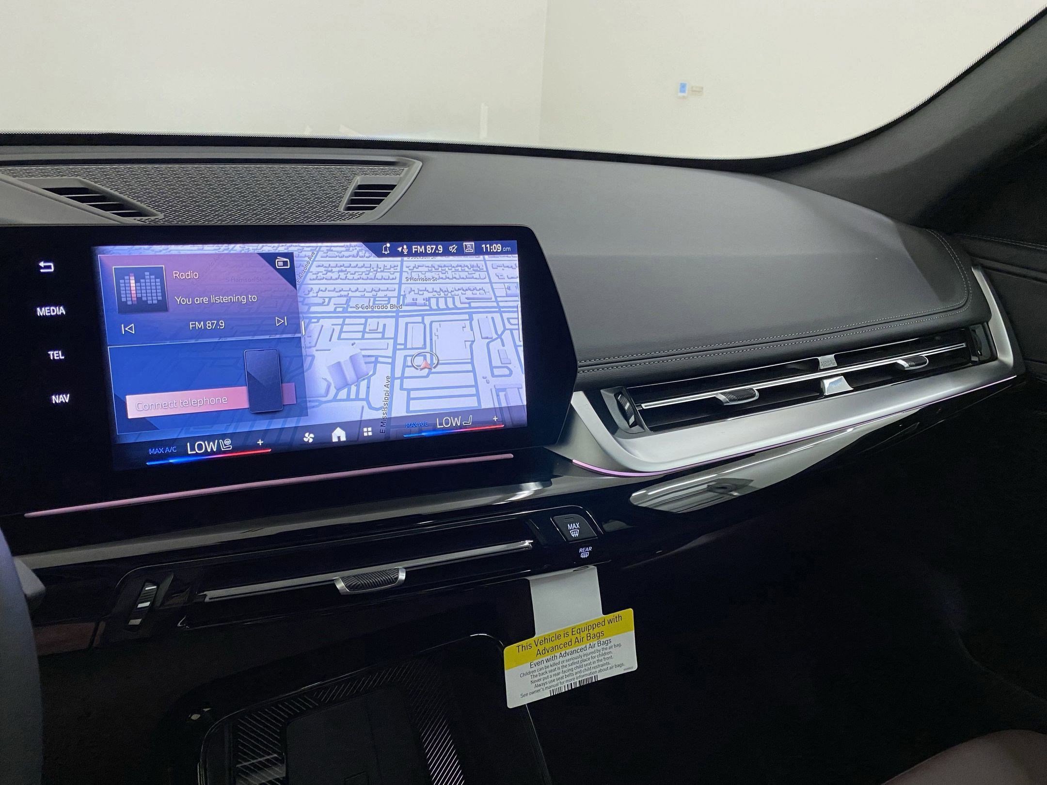 Used 2025 BMW X1 xDrive28i w/ Technology Package image 24