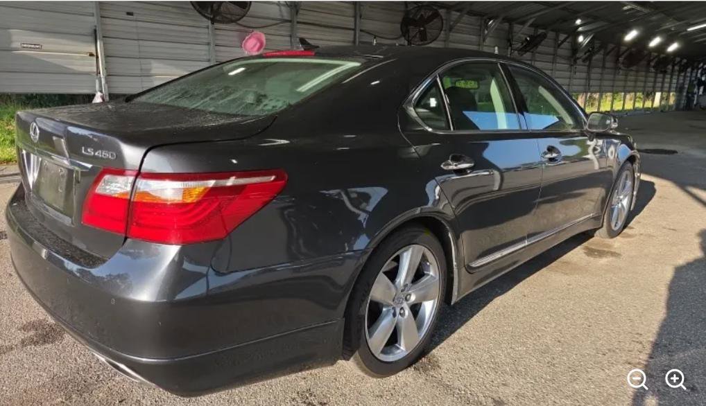 Used 2011 Lexus LS 460 w/ Touring Edition RWD image 4