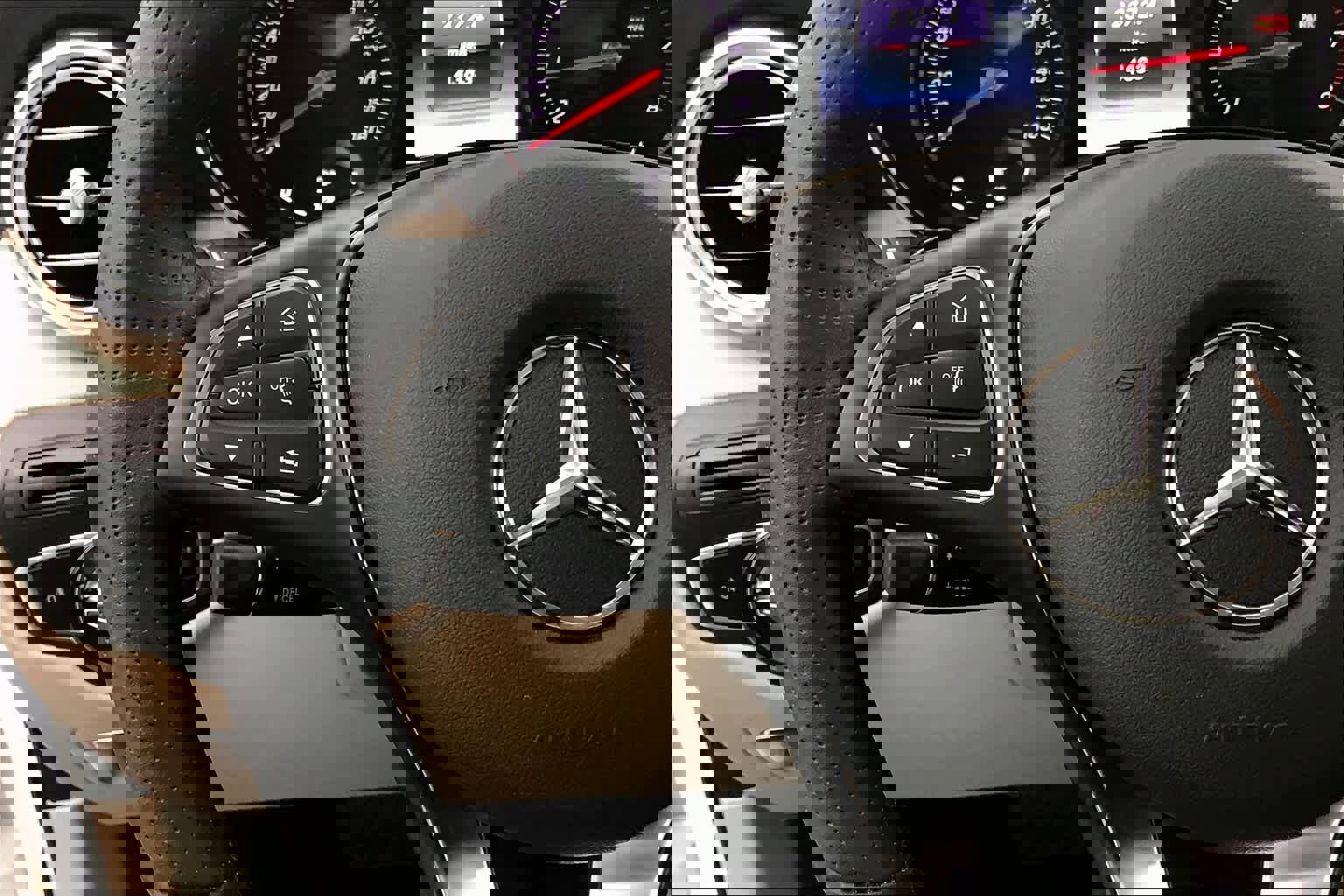 Used 2019 Mercedes-Benz GLC 300 image 17