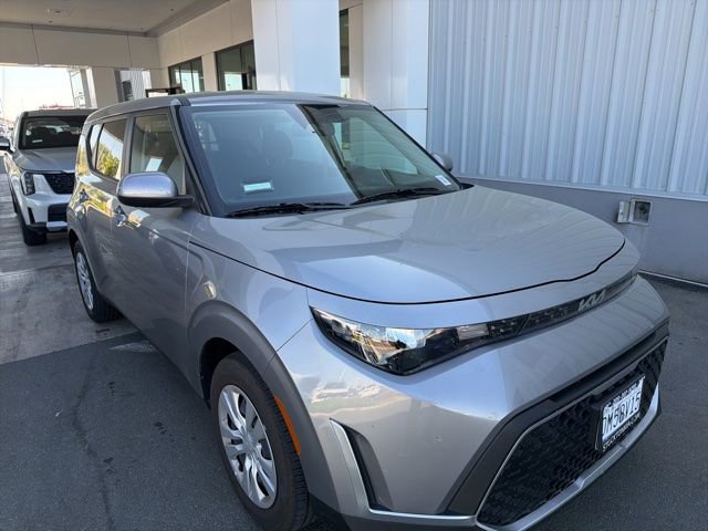 Used 2025 Kia Soul LX image 5