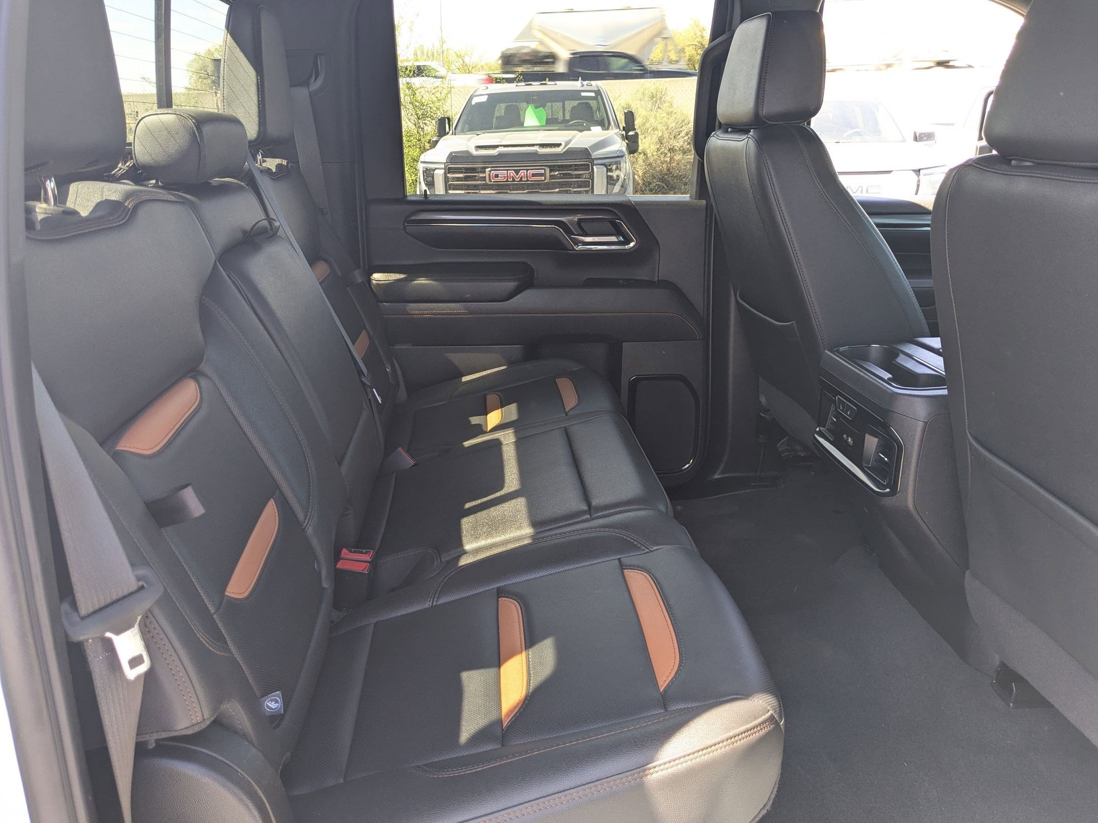 Used 2024 GMC Sierra 3500 AT4 w/ AT4 Premium Plus Package AWD/4WD image 26