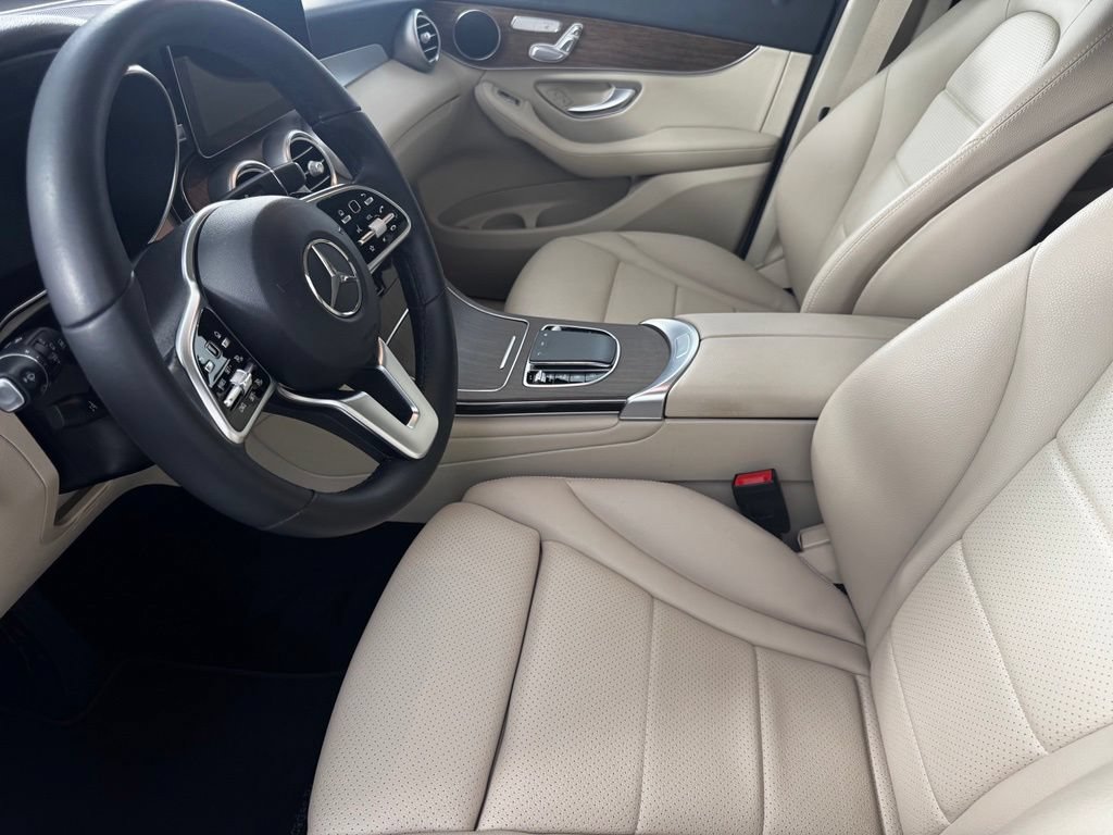 Used 2022 Mercedes-Benz GLC 300 4MATIC image 13