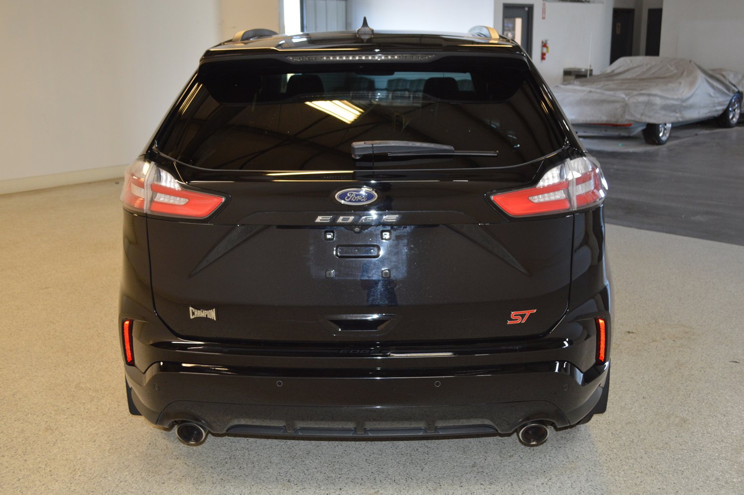 Used 2021 Ford Edge ST-Line AWD/4WD image 4