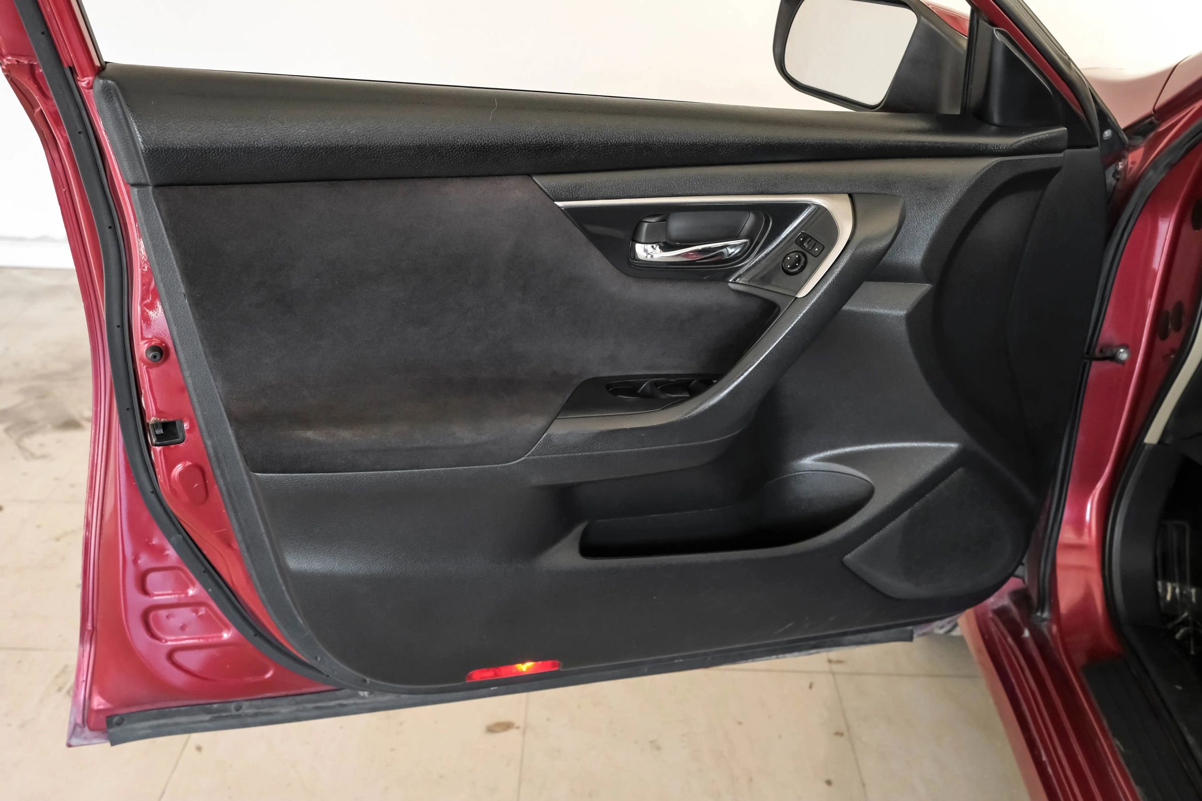 Used 2013 Nissan Altima 2.5 S image 40