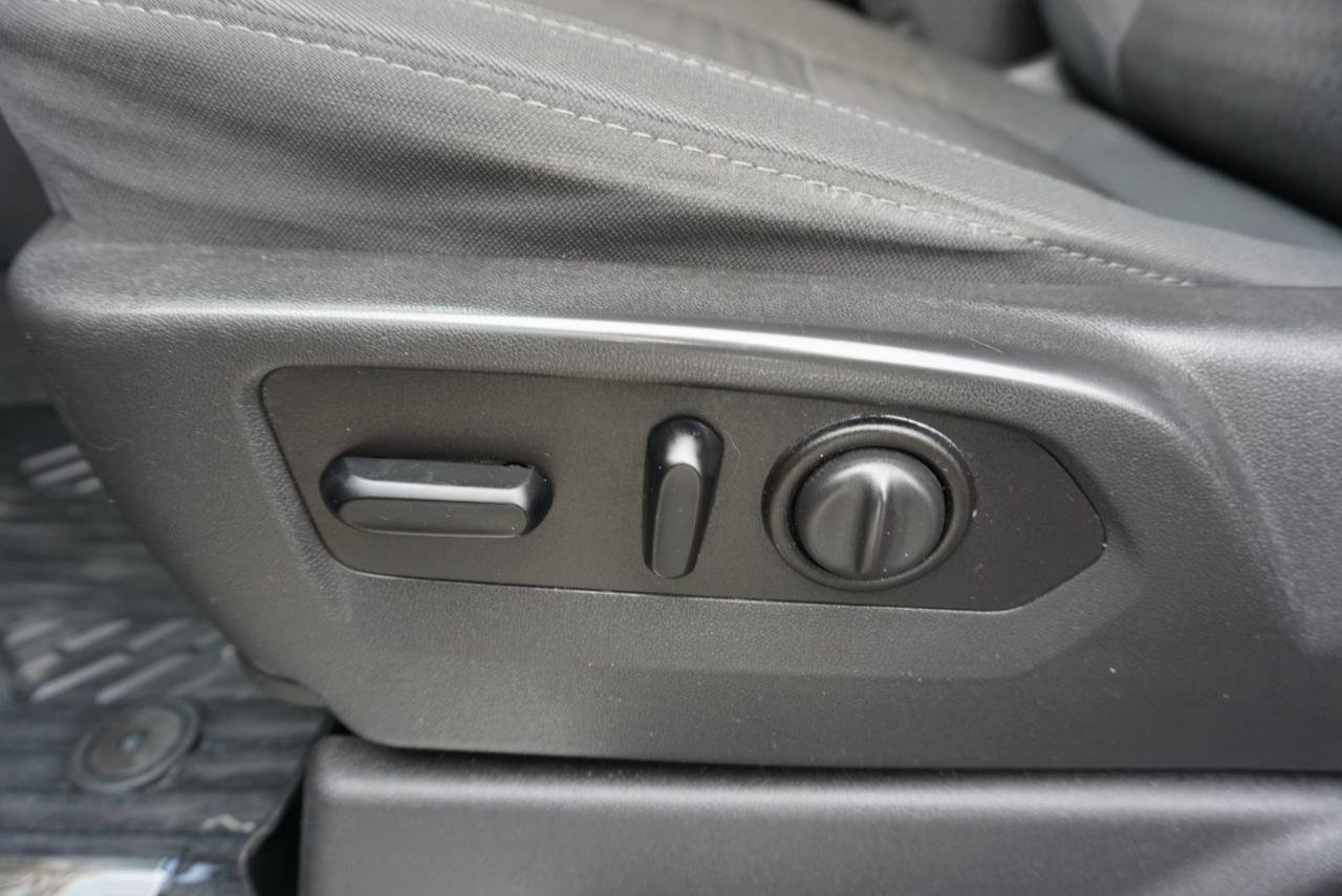 Used 2020 Chevrolet Silverado 1500 RST AWD/4WD image 19