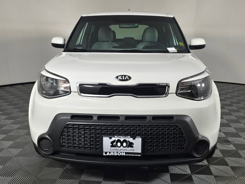 Used 2015 Kia Soul + image 9