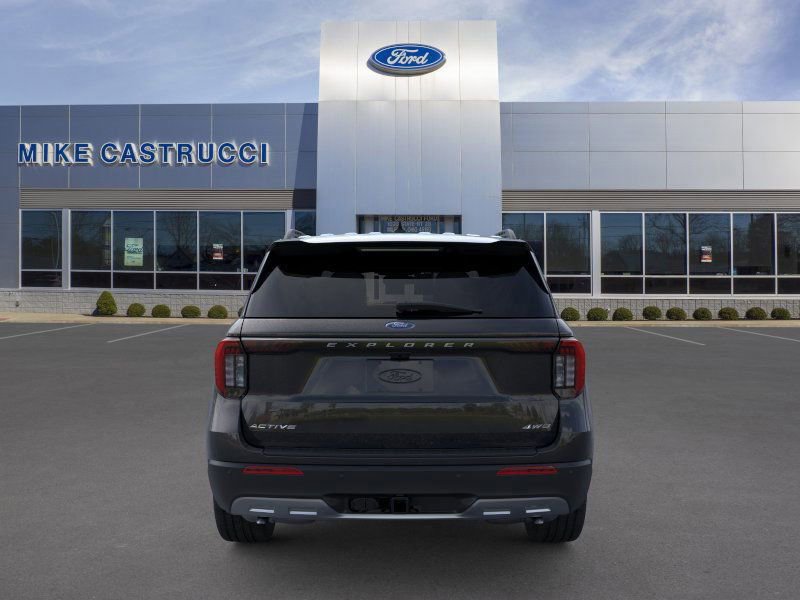New 2026 Ford Explorer Active w/ Active Comfort Package image 5