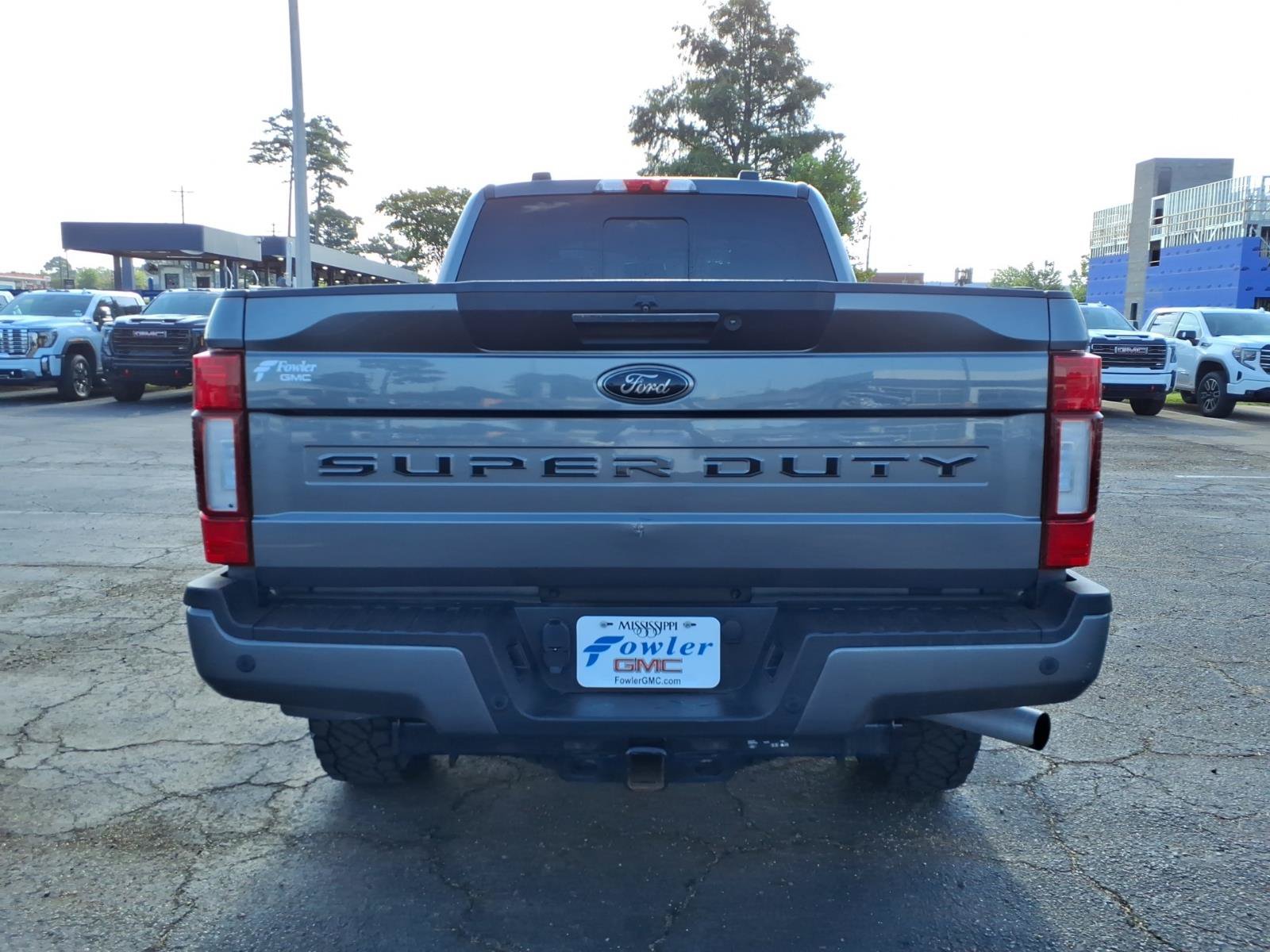 Used 2022 Ford F250 Lariat w/ Tremor Off-Road Package AWD/4WD image 4