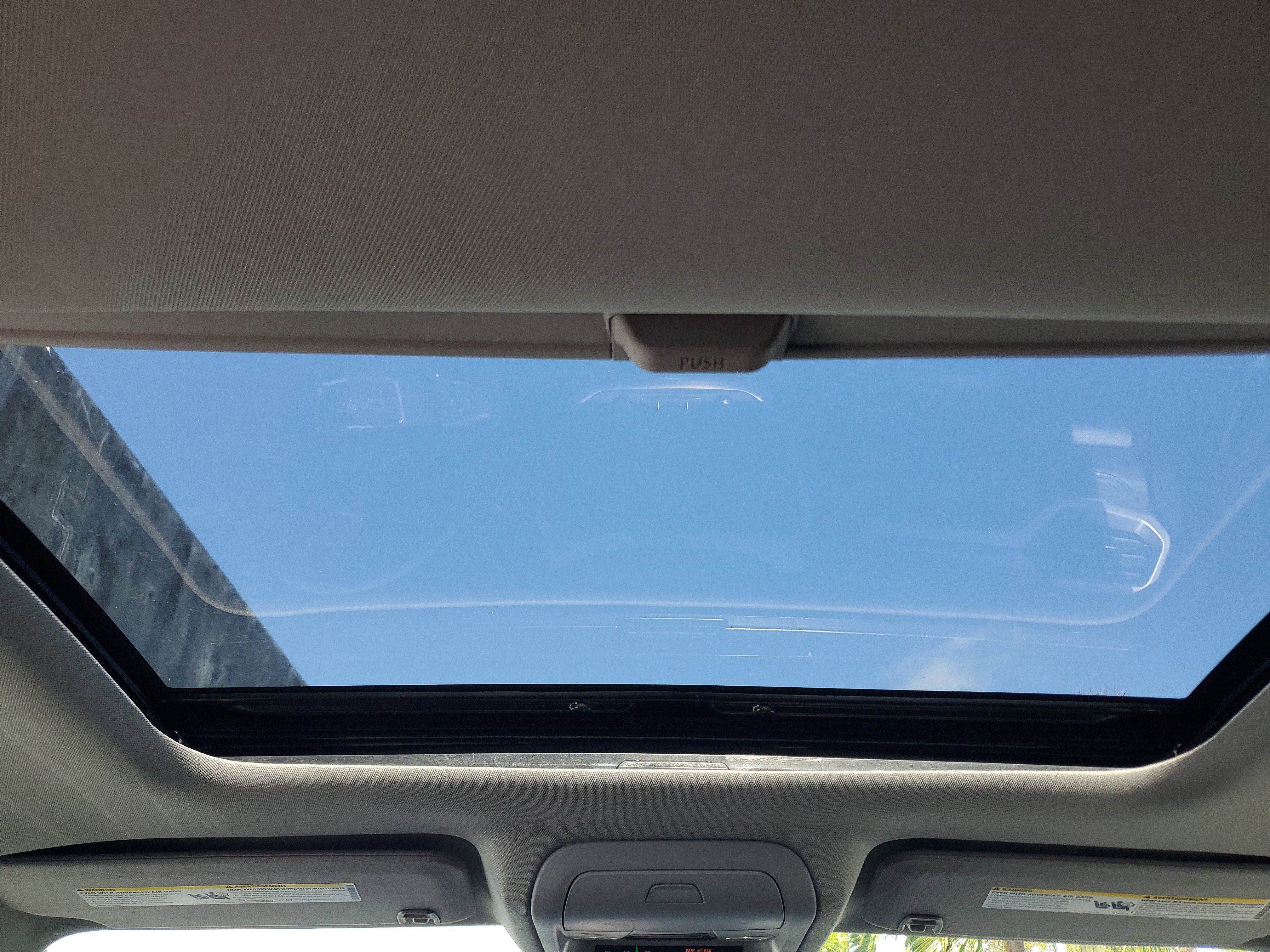 Used 2023 GMC Acadia AT4 w/ Technology Package image 16