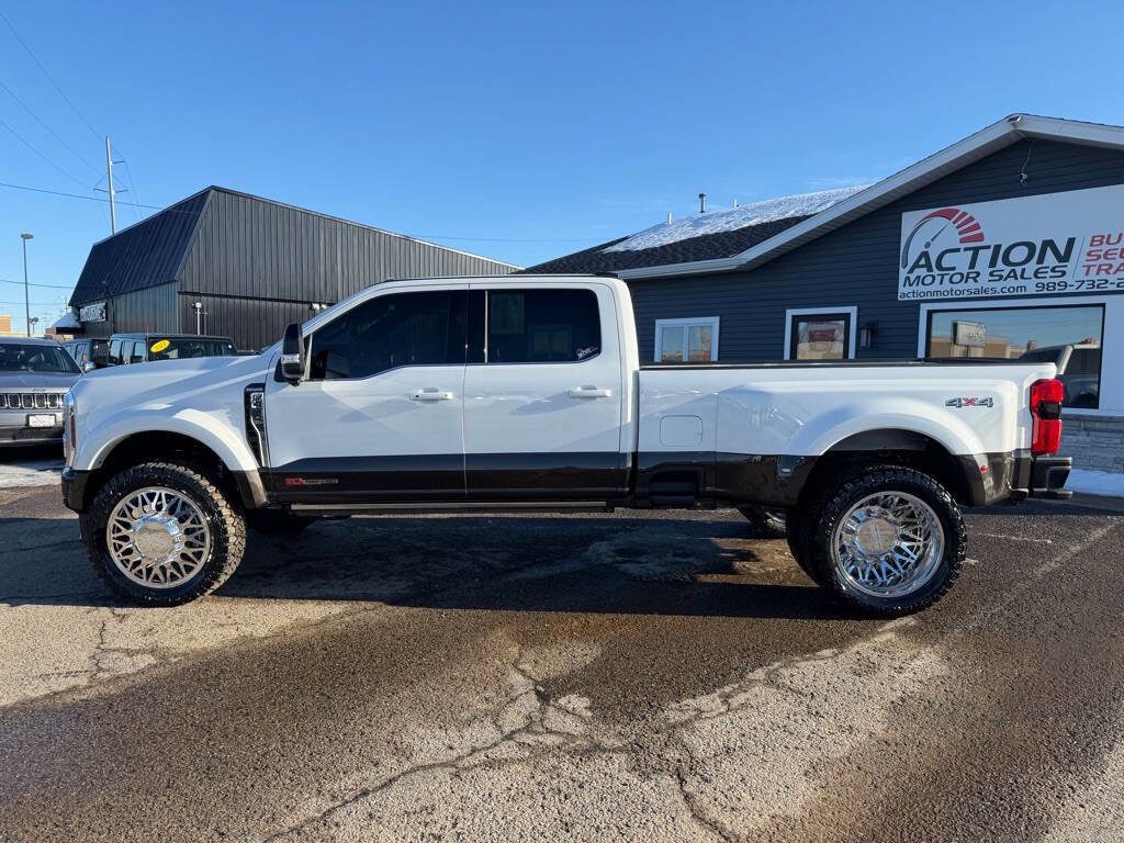 Used 2025 Ford F450 King Ranch AWD/4WD image 2