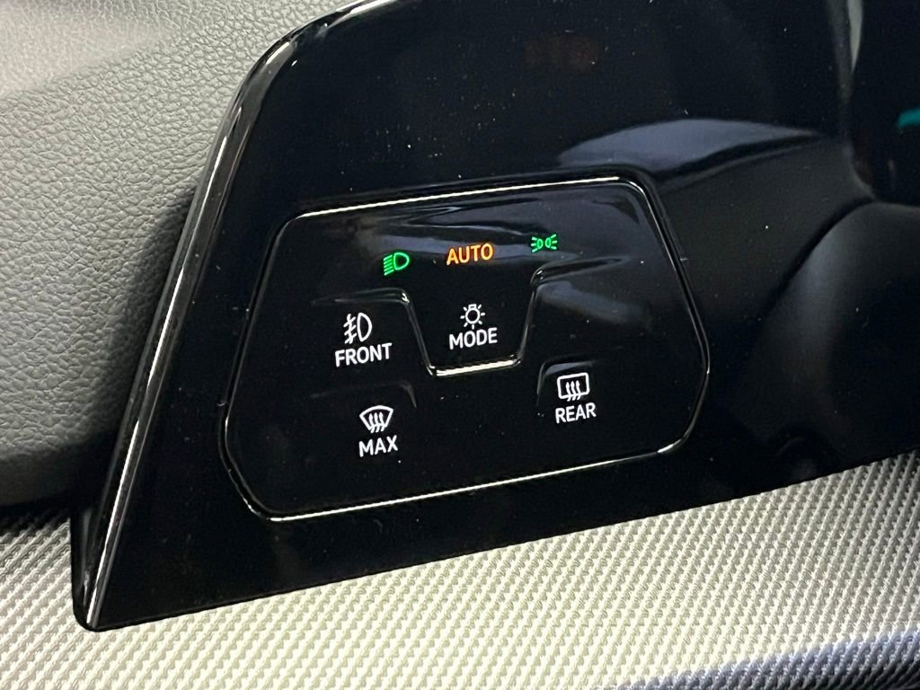 New 2026 Volkswagen GTI SE image 24