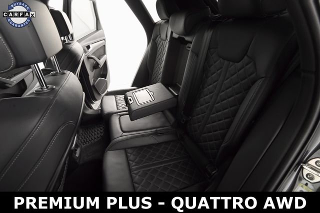 Used 2018 Audi SQ5 Premium Plus w/ Navigation Package image 15