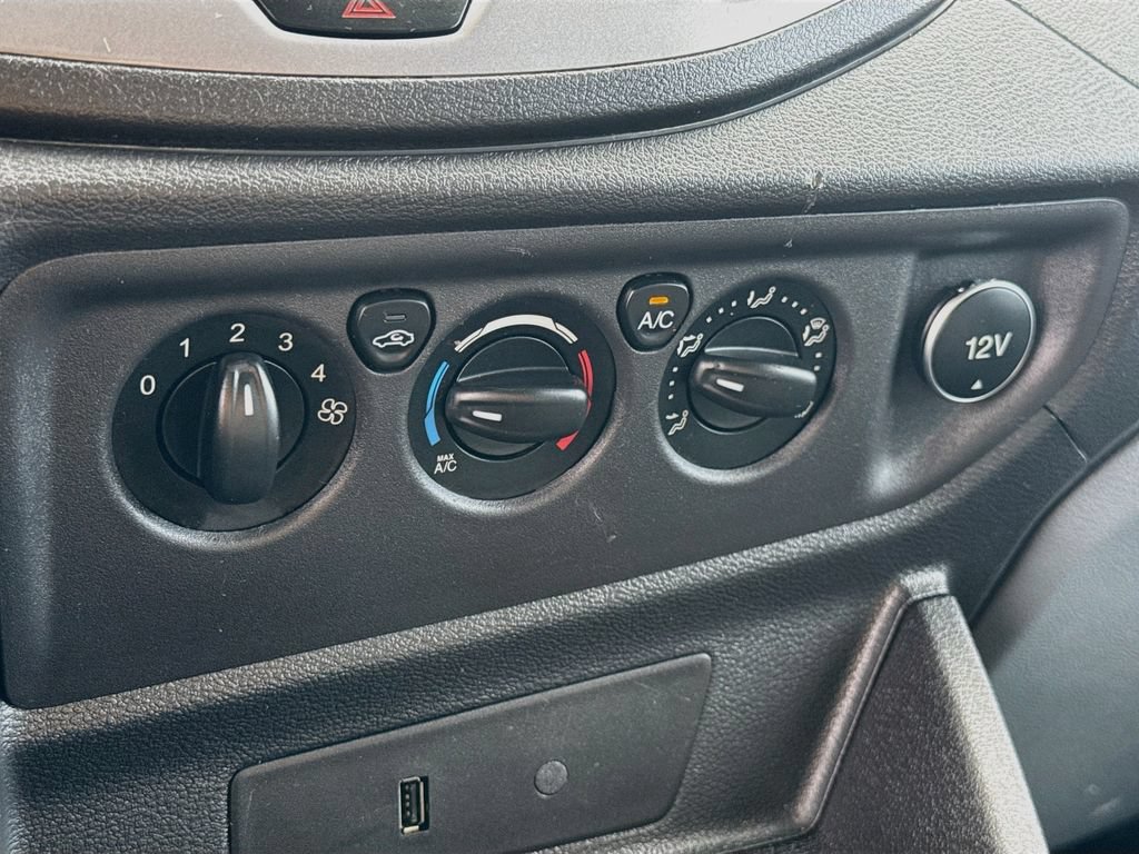 Used 2019 Ford Transit 150 XLT RWD image 7