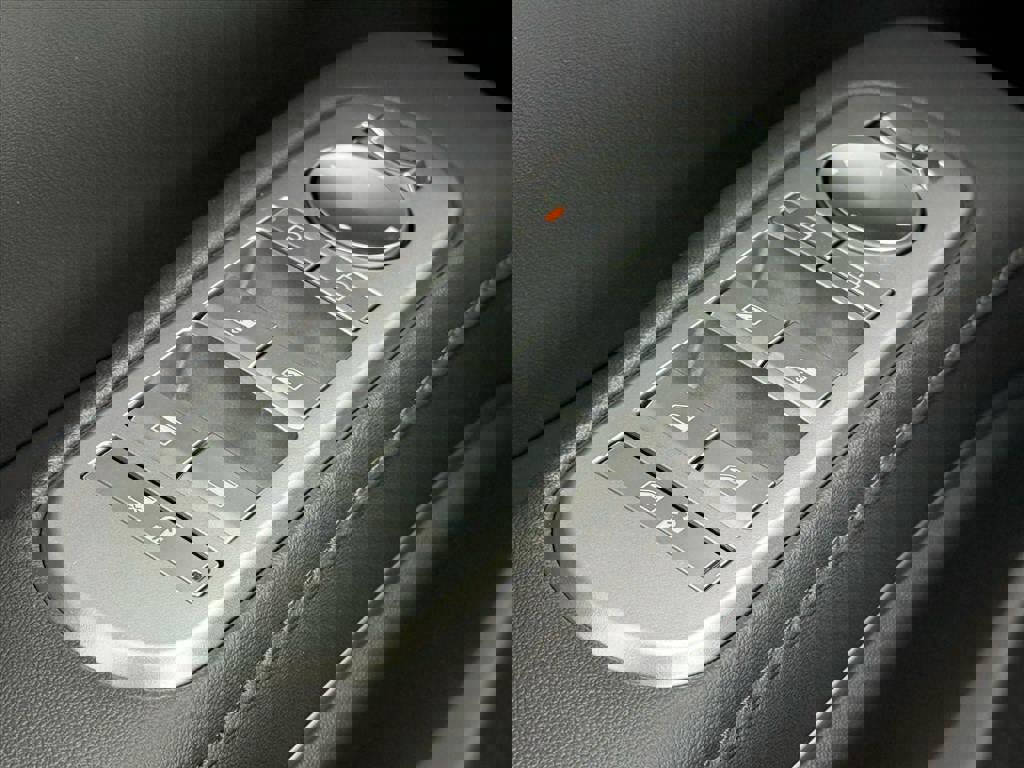 New 2026 Hyundai Palisade FWD Hybrid image 16