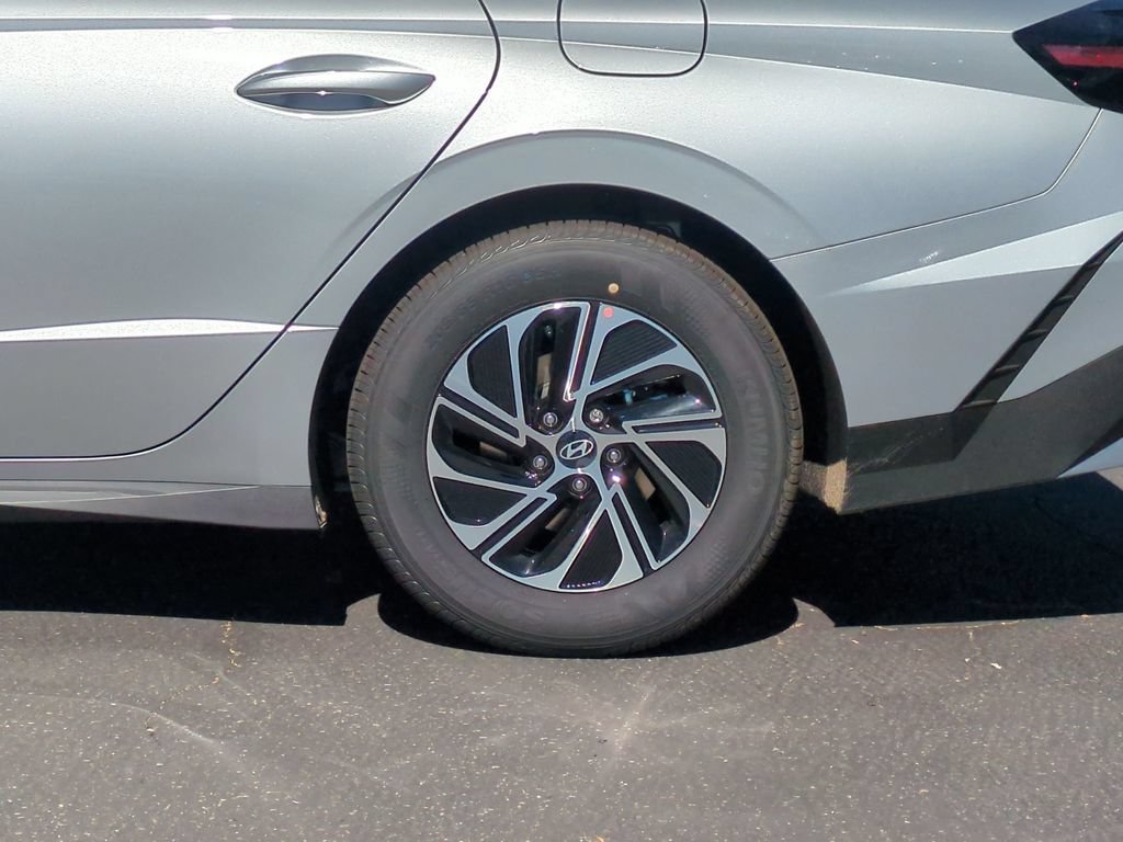 New 2026 Hyundai Sonata Blue FWD image 7