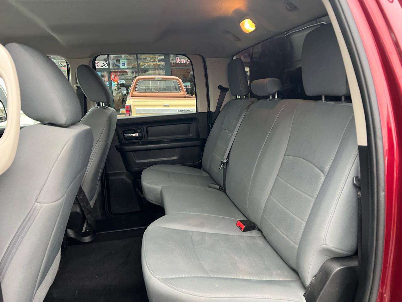 Used 2017 RAM 2500 Tradesman w/ Chrome Appearance Group AWD/4WD image 9