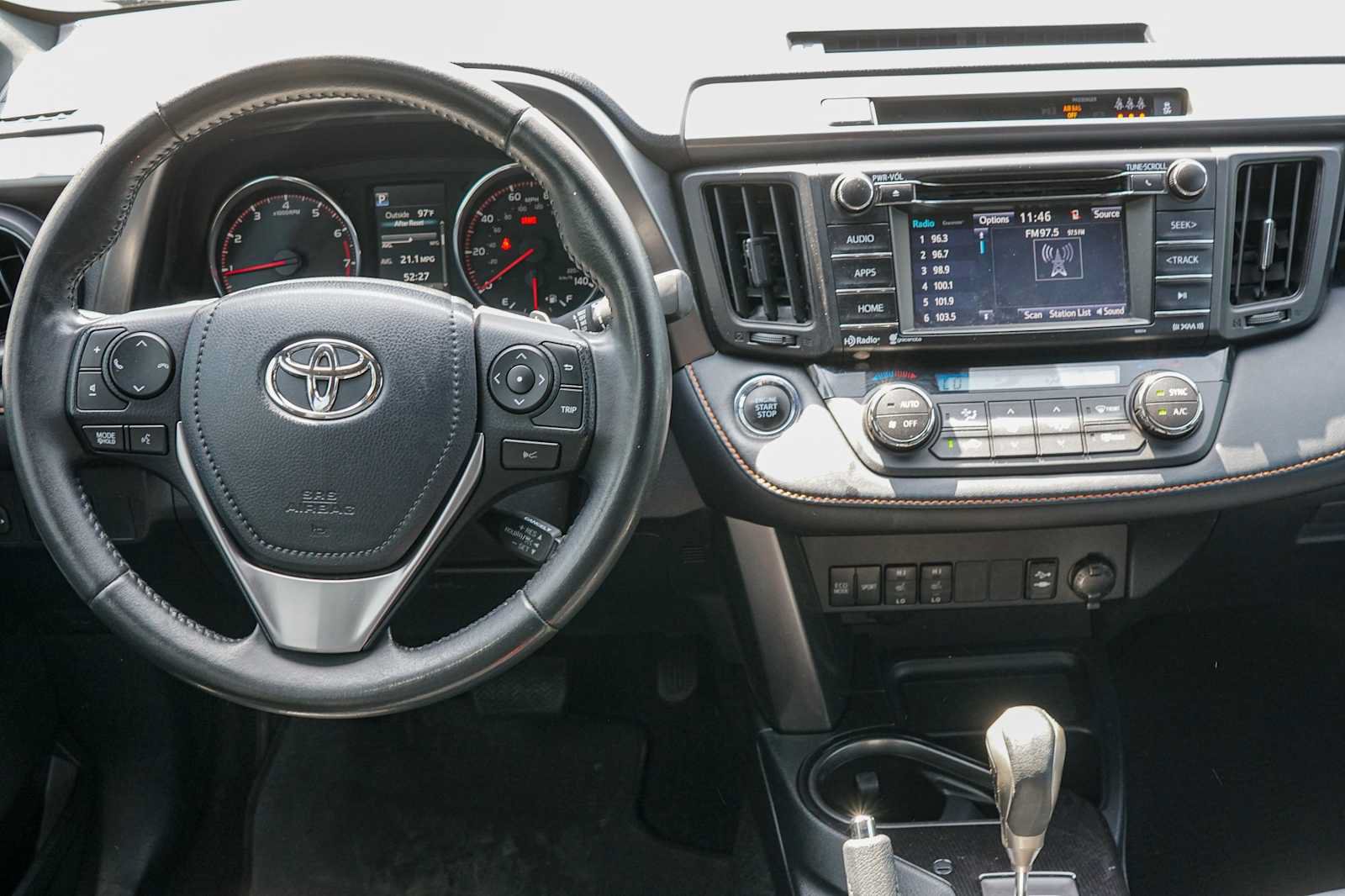 Used 2017 Toyota RAV4 SE w/ Power Special Value Package FWD image 21