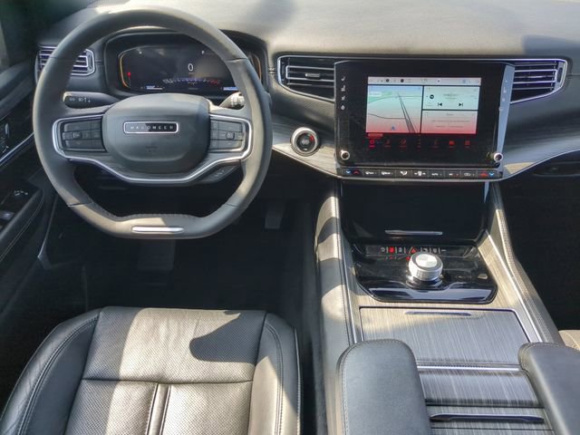 Used 2024 Jeep Wagoneer Series II w/ Flexible Seating Group image 17