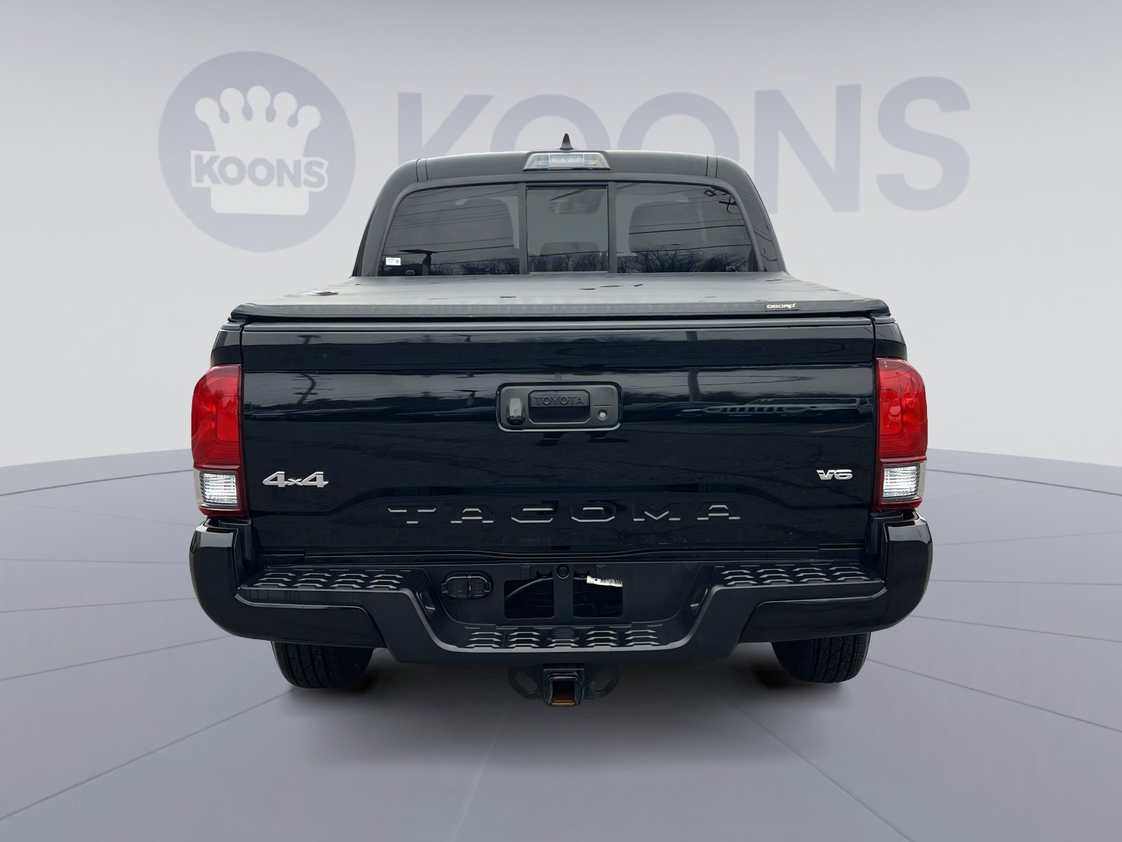 Used 2023 Toyota Tacoma SR image 5