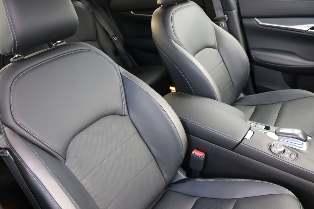 Certified 2025 INFINITI QX50 Luxe image 44