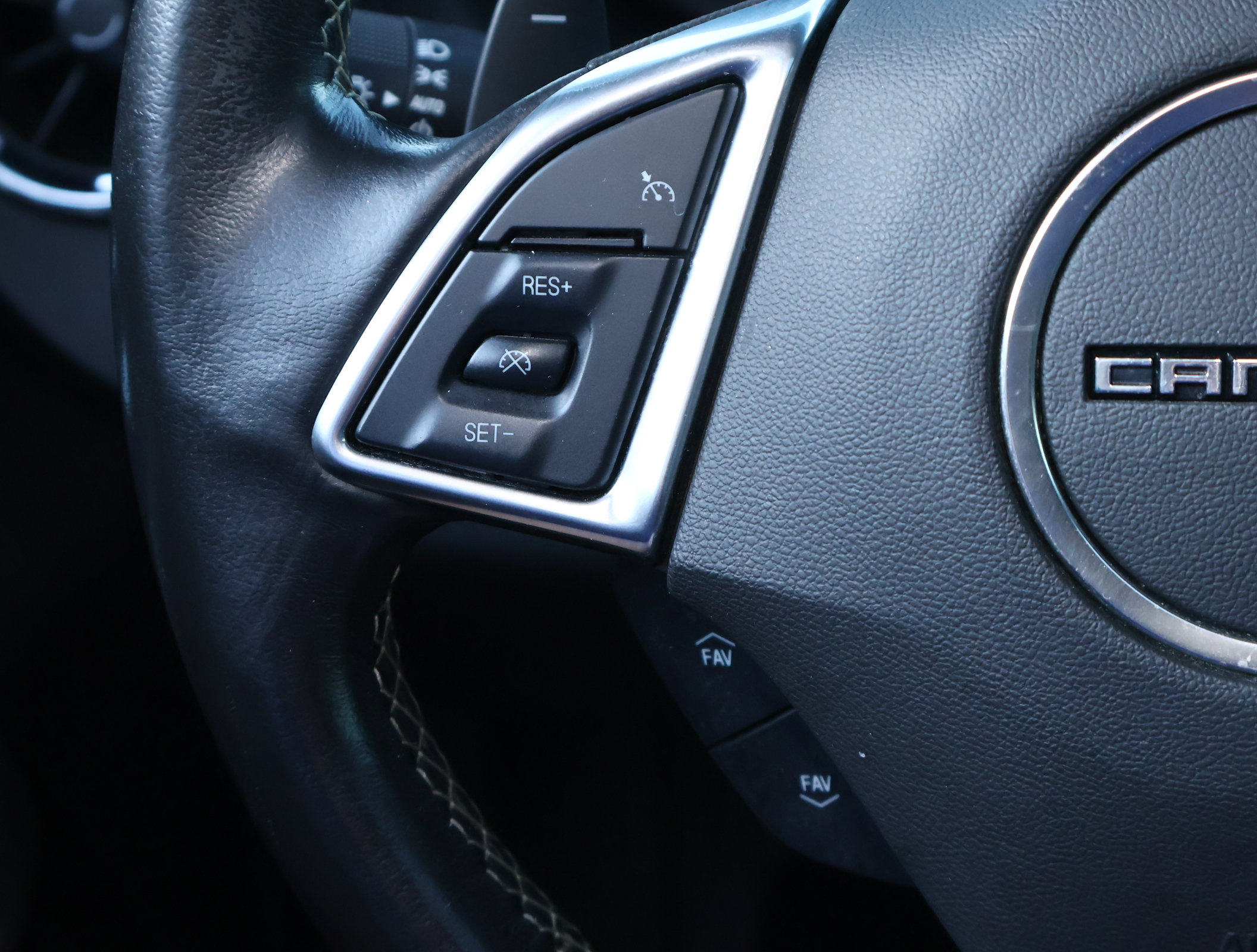 Used 2017 Chevrolet Camaro LT RWD image 11