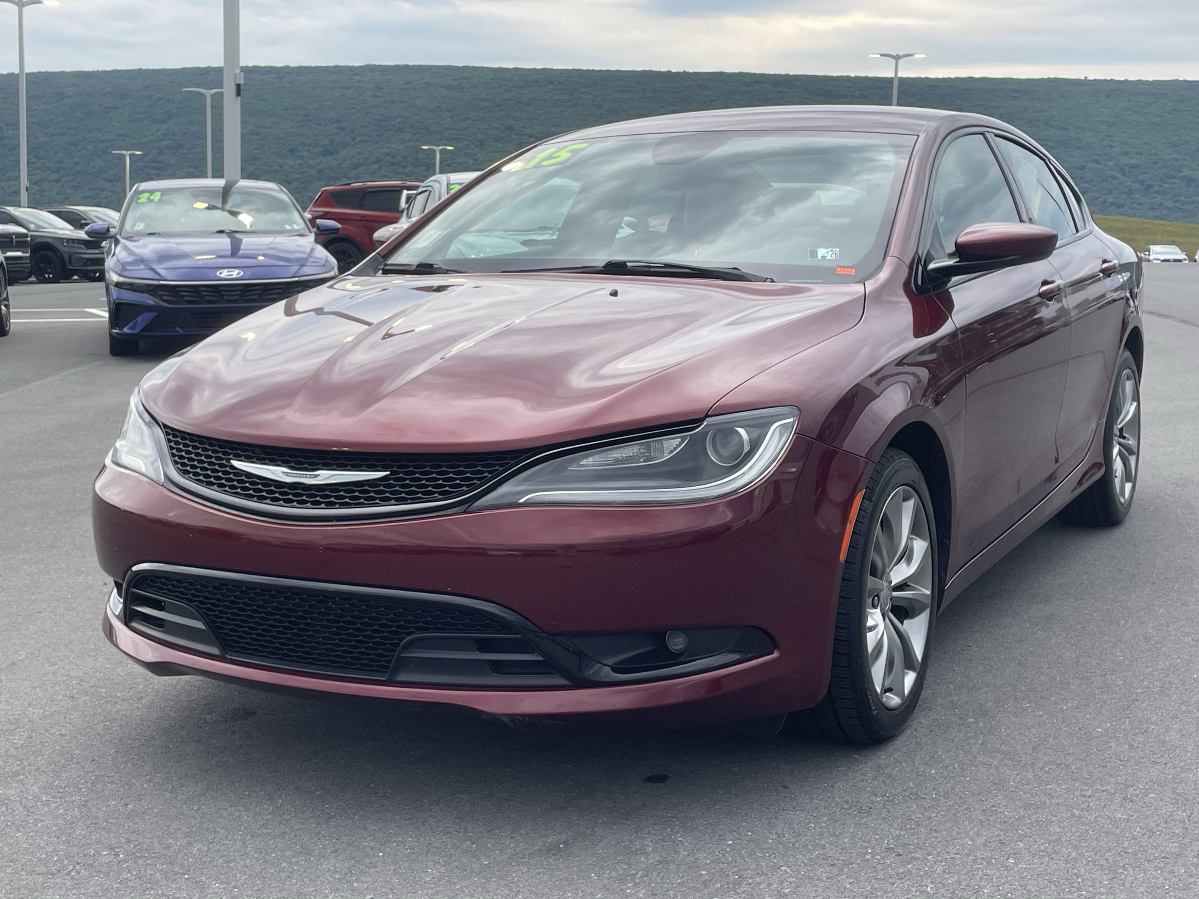 Used 2015 Chrysler 200 S w/ Navigation & Sound Group I FWD image 8