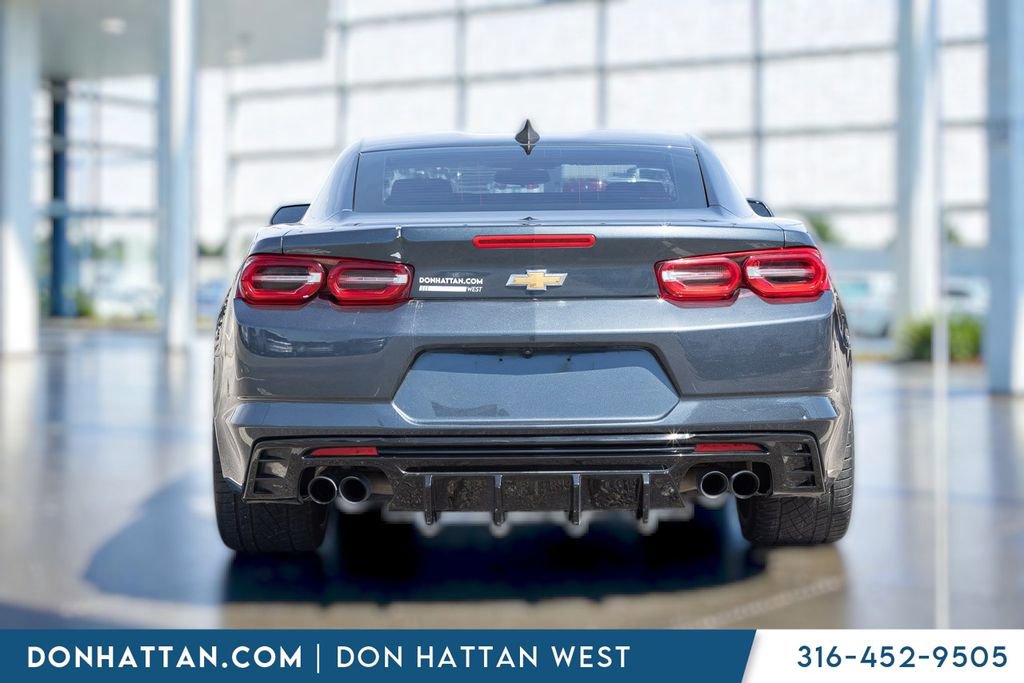 Used 2020 Chevrolet Camaro LT RWD image 23