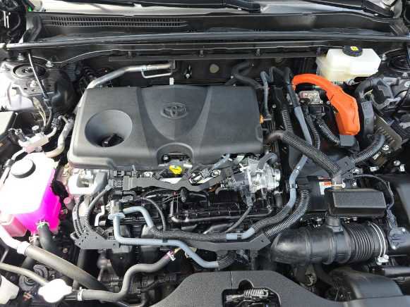 Used 2023 Toyota Crown Limited image 19