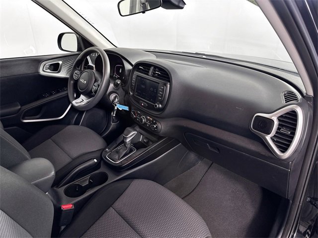 Used 2023 Kia Soul LX image 27