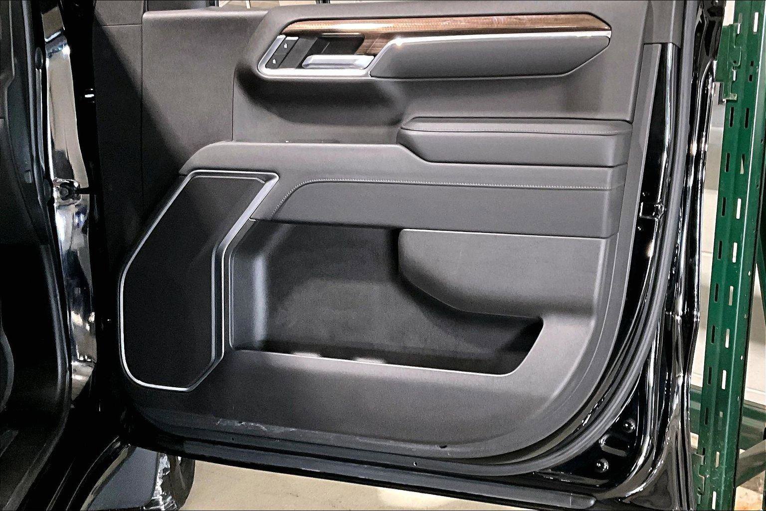 Used 2022 Chevrolet Silverado 1500 LT w/ Protection Package image 26