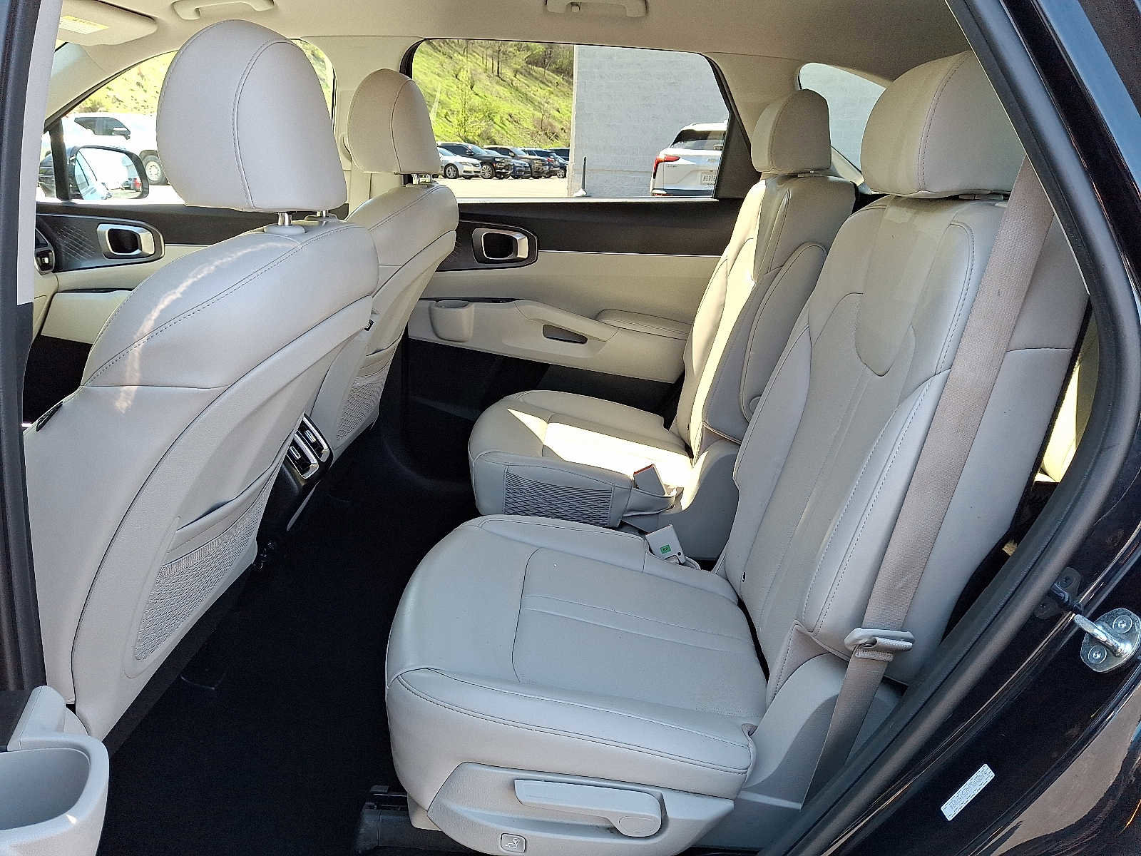 Used 2023 Kia Sorento EX image 10