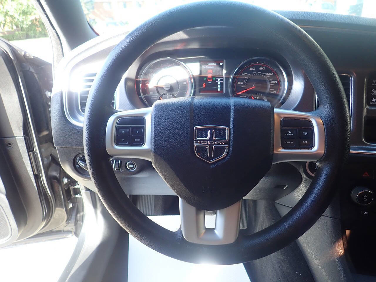 Used 2013 Dodge Charger SE image 6