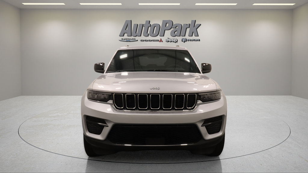 New 2026 Jeep Grand Cherokee Laredo X AWD/4WD image 4